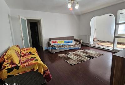 Apartament cu 2 camere semidecomandat în Micro 4 - 9