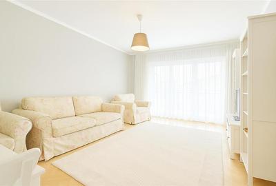 Apartament cu 3 camere decomandat în Decebal