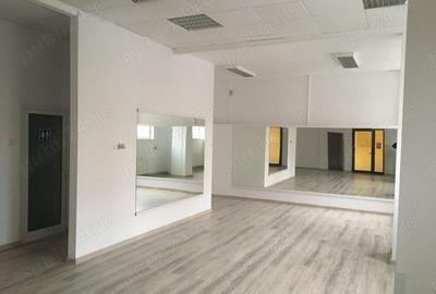 Casă cu 6 camere în Central - 4