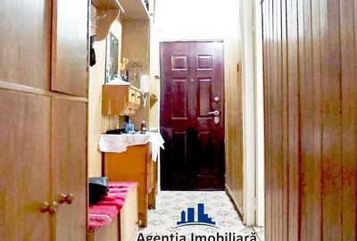 Apartament cu 2 camere semidecomandat în Micro 16