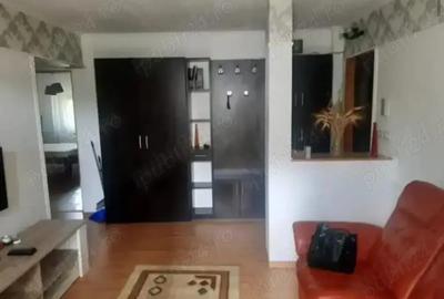 De vanzare apartament 2 camere decomandat zona Lipovei