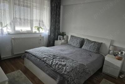 Apartament cu 3 camere decomandat în Alfa - 1