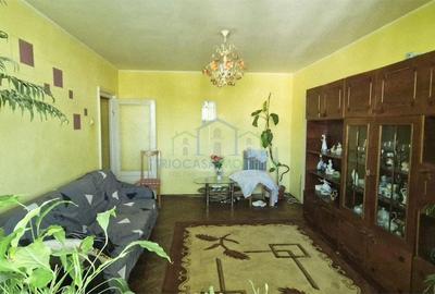 Apartament cu 4 camere în George Enescu - 12