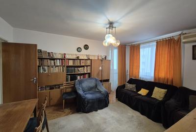 Apartament cu 3 camere decomandat, mobilat în Titan - 2