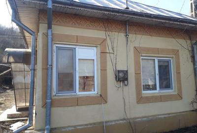 Casă cu 3 camere în Icoana - 8