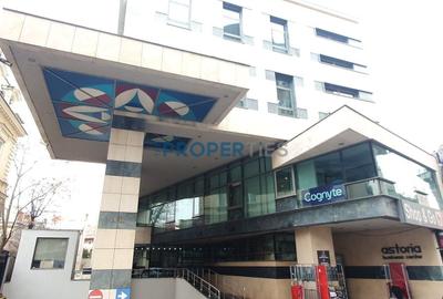 Birou, de 1,931 mp, în Romană