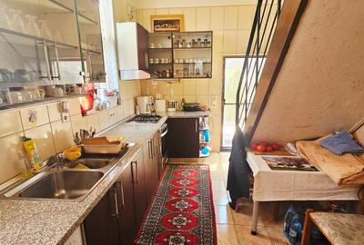 Casă spațioasă cu 9 camere în Strejnicu – pentru locuință, birouri - 38