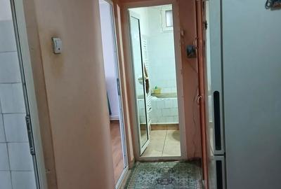 Apartament cu 2 camere decomandat în Micro 19 - 3