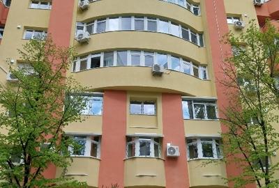 Apartament cu 4 camere decomandat în P-ța Muncii - 2