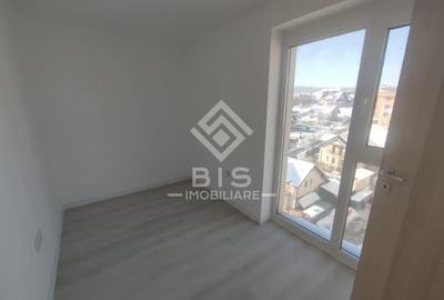 Apartament cu 2 camere decomandat în Exterior Est - 1