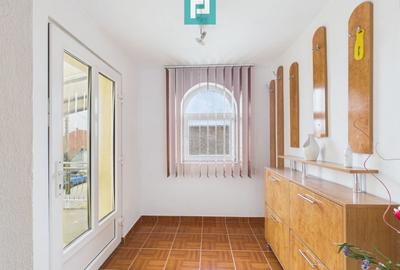 Casă individuală cu 6 camere cu Canalizare în Buteni - 19
