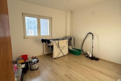 Apartament cu 3 camere decomandat în Dristor - 5
