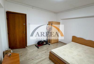 Apartament cu 3 camere decomandat în Calea Călărașilor - 11