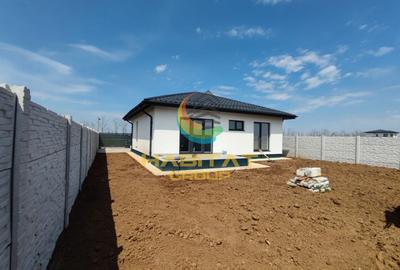 Casă individuală cu 3 camere cu Canalizare în Vidra - 3