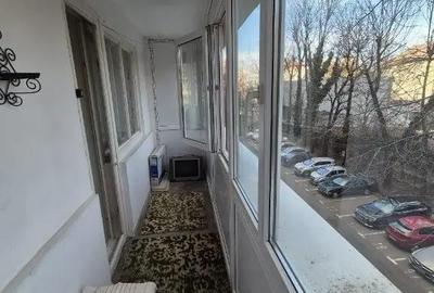 Apartament cu 3 camere decomandat în 1 Mai - 11
