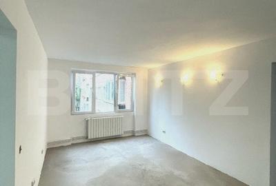 Apartament cu 2 camere semidecomandat în Tipografilor