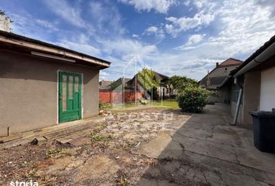 Casă cu Teren 1439 Mp în Central - 20