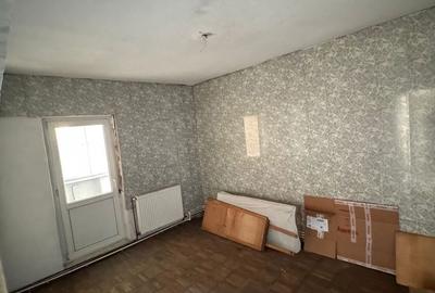 Apartament cu 4 camere în Petros - 4