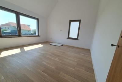 Monarch Soleil - duplex cu cartport auto din constructie / curte amenajata Monarch Soleil - duplex cu cartport auto din constructie / curte amenajata - 10