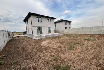 Casă individuală cu 4 camere cu Canalizare în Berceni - 8