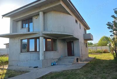 Casa Ovidiu, P+1 Etaj, suprafa?a utila 116 mp, teren 400 mp - 2