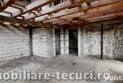 Casă cu 5 camere în Munteni - 20