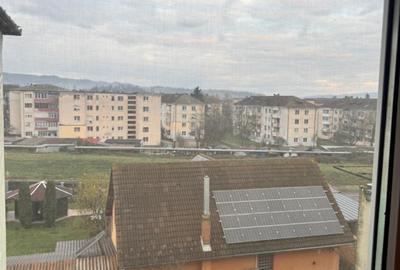 Apartament cu 2 camere semidecomandat în Central - 1