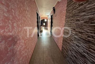 Casa noua 3 camere 300 mp anexe teren liber 1550 mp Margineni - 14