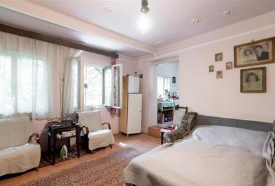 RECO Casa de vanzare zona Velenta