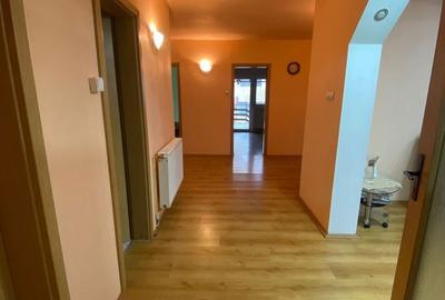 Casă cu 3 camere cu Teren 500 Mp în Central - 8