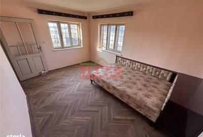 Casă cu 4 camere în Piatra - 6