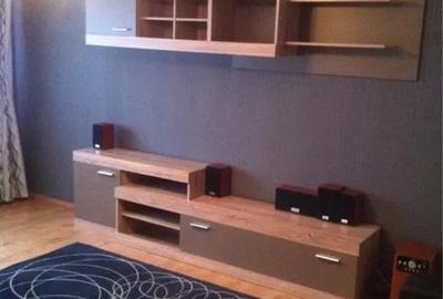 Apartament cu 3 camere decomandat, mobilat în Gorjului