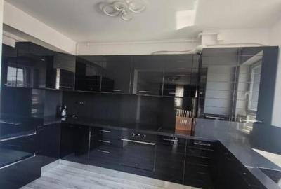 Apartament cu 4 camere decomandat în Tomis Plus - 9
