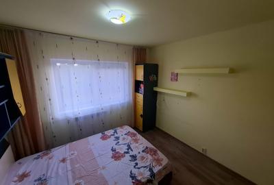 Km 4/5....apartament 2 camere decomandate, etaj 1 - 3