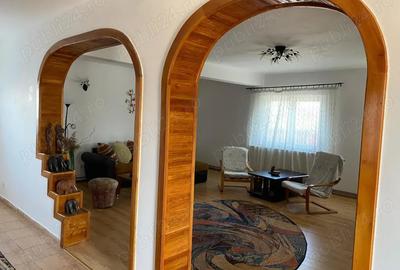 Casă cu 9 camere cu Teren 1500 Mp în Ceacu - 6