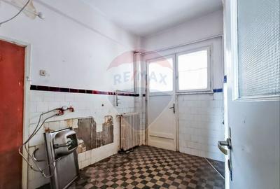 Apartament cu 3 camere semidecomandat în Magheru - 20