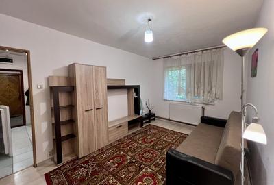 Apartament cu 2 camere semidecomandat, mobilat în Cetății - 1