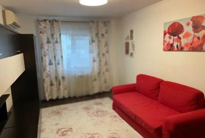 Apartament cu 3 camere decomandat, etaj 2/4, zona Dacia - 3