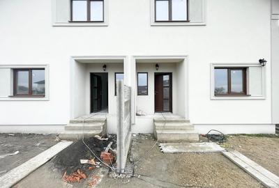 Duplex cu 4 camere cu Canalizare în Moșnița Veche - 13