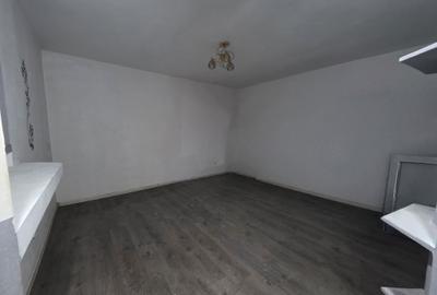 Apartament cu 4 camere decomandat în Exterior Vest - 2