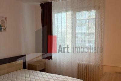 Apartament cu 2 camere decomandat în Drumul Taberei