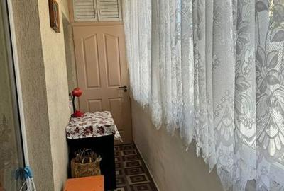 Apartament cu 2 camere decomandat în Florești