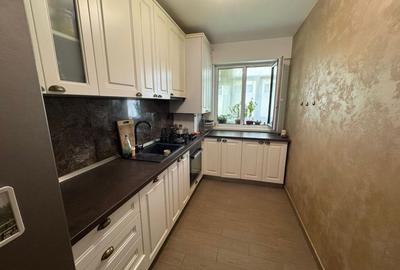 Ap. 2 cam decomandat capăt CUG, loc de parcare, închiriat cu 400 euro - 2