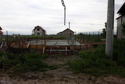 Teren intravilan cu proiect , autorizatie de constructie si fundatie in zona spi - 3