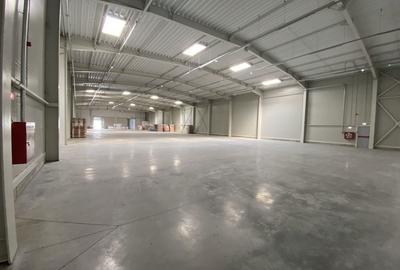 Spațiu comercial, de 2,018 mp, în Aeroport - 17