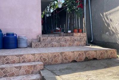Casă cu 6 camere cu Teren 454 Mp în Central - 4