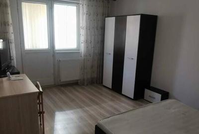 Apartament 2 camere, decomandat - zona Astra - 2