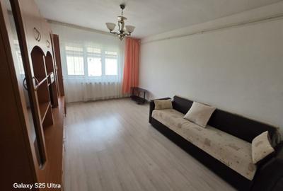 Garsonieră decomandată în Rogerius