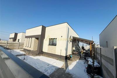 Vila Individuala / 4 Camere / 2 Bai / Teren 360mp - 1