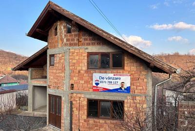 Casa Noua pe 3 niveluri in Media? zona Baznei - prive... - 12